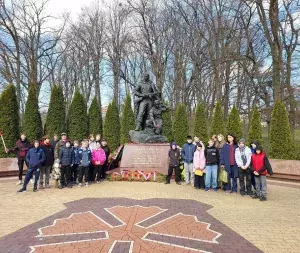  vpk-utes_memorial_voennim_razvedchikam